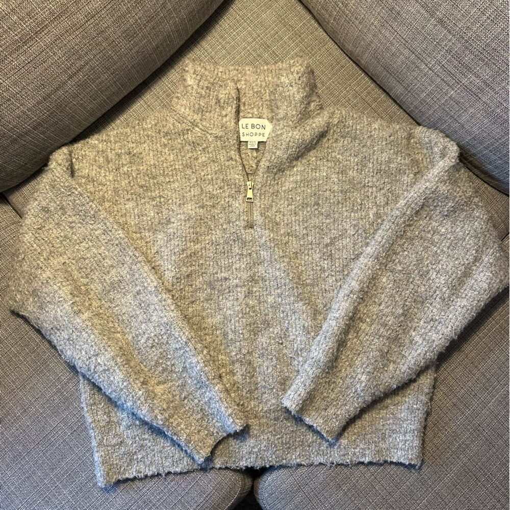 Le Bon Shopppe Andre Women's Sweater size xs/s